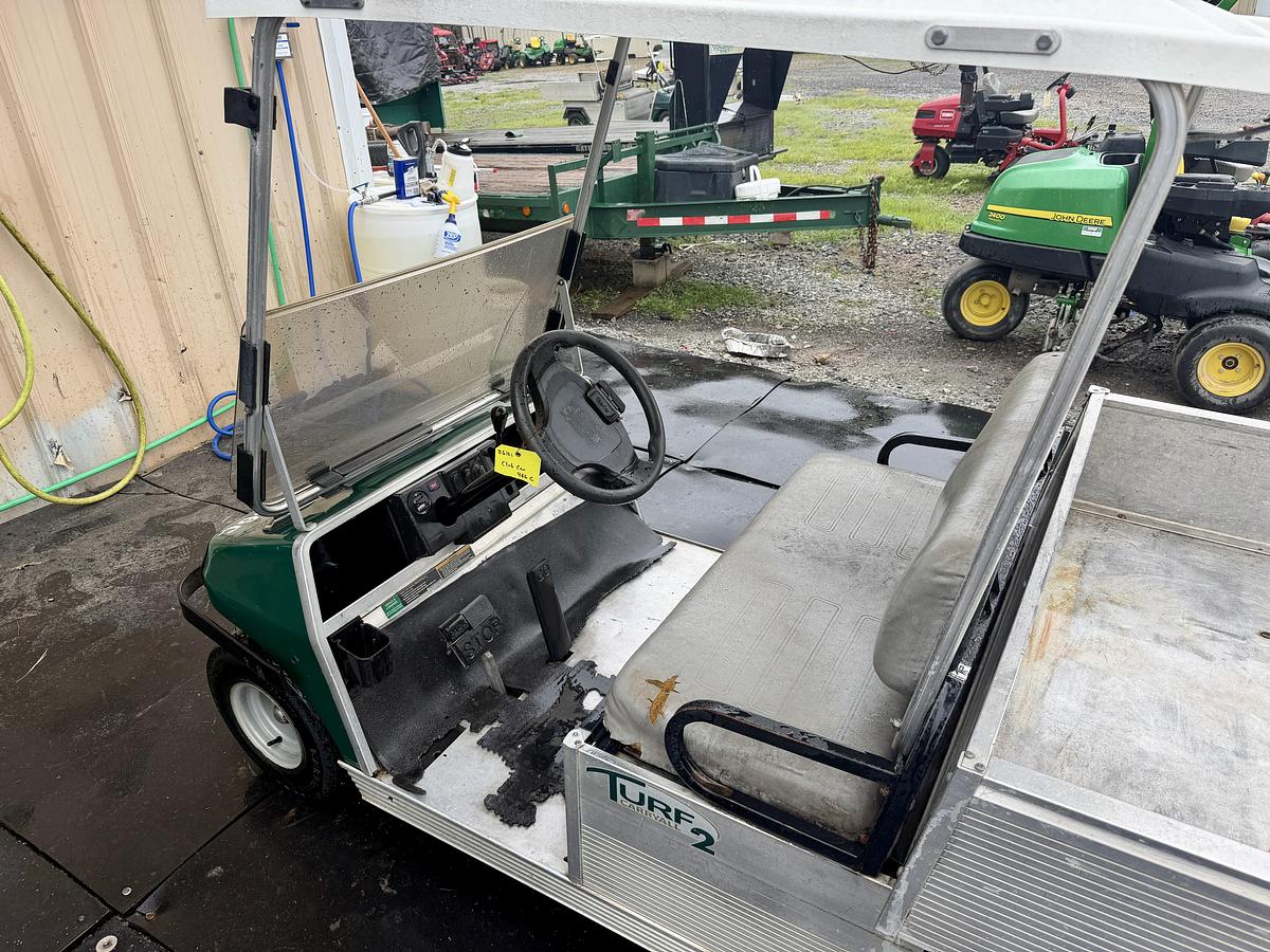 Used Club Car Turf2 Caryall
