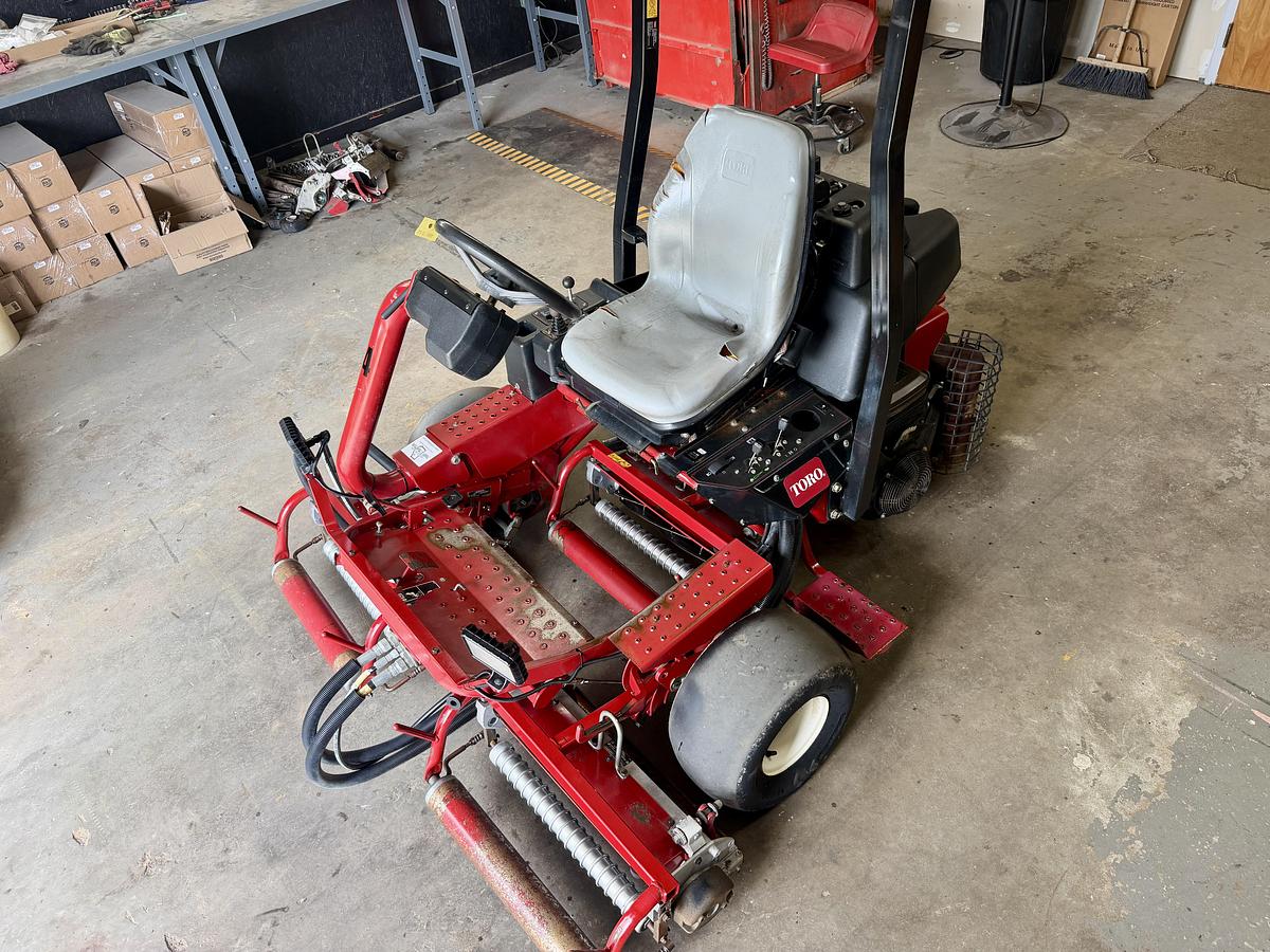 Used 2016 Toro Greensmaster 3150-Q