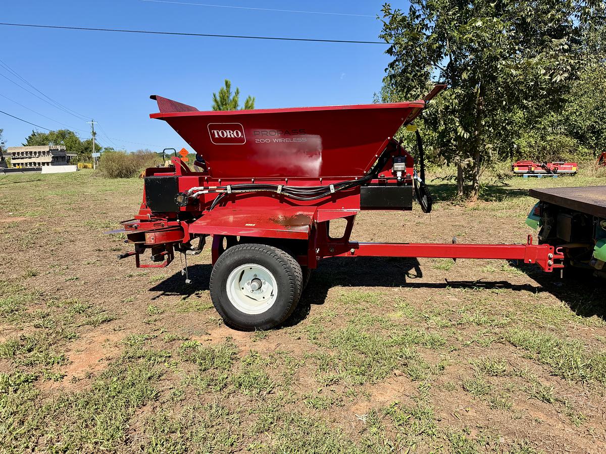 Used 2020 Toro Propass 200 Top Dresser