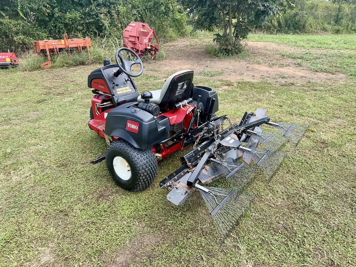 Used 2009 Toro Sandpro 3040