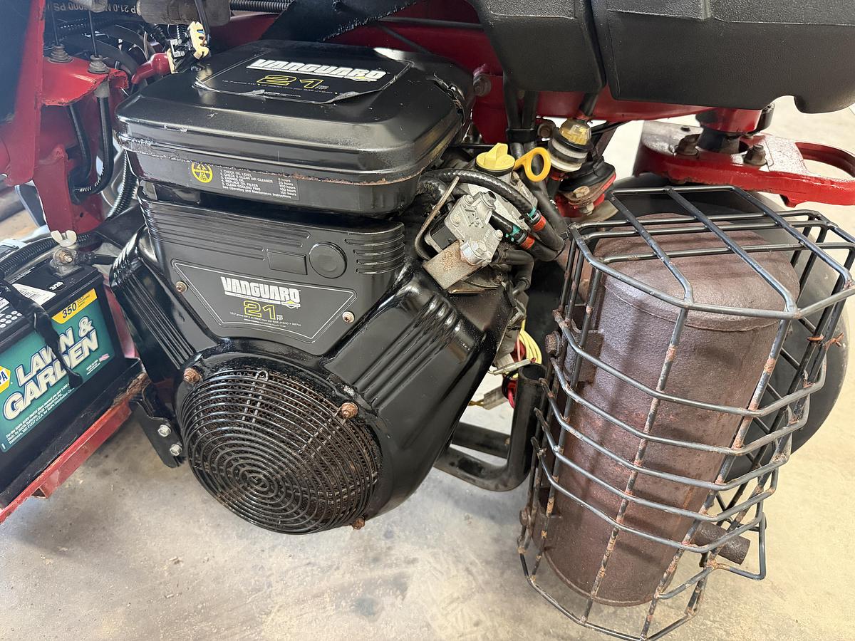 Used 2014 Toro Greensmaster 3300 Triflex