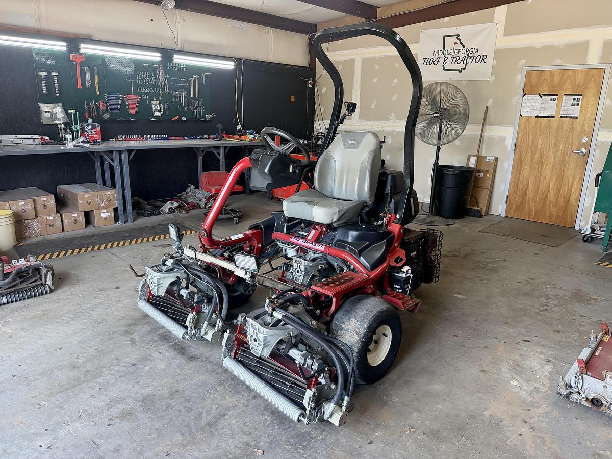 Used 2013 Toro Greensmaster 3300 Triflex