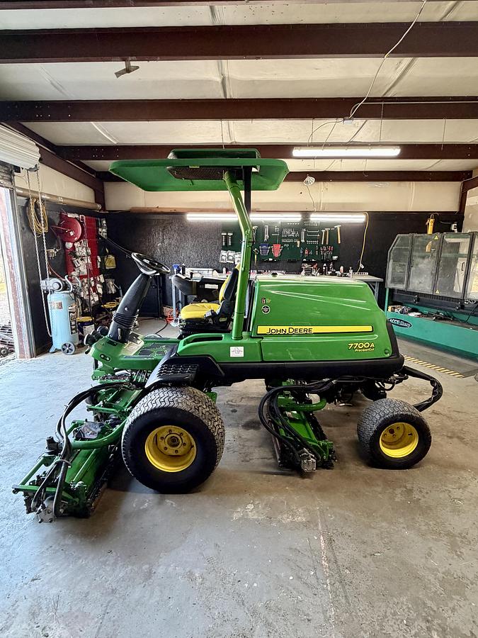 Used 2015 John Deere 7700A Fairway Mower