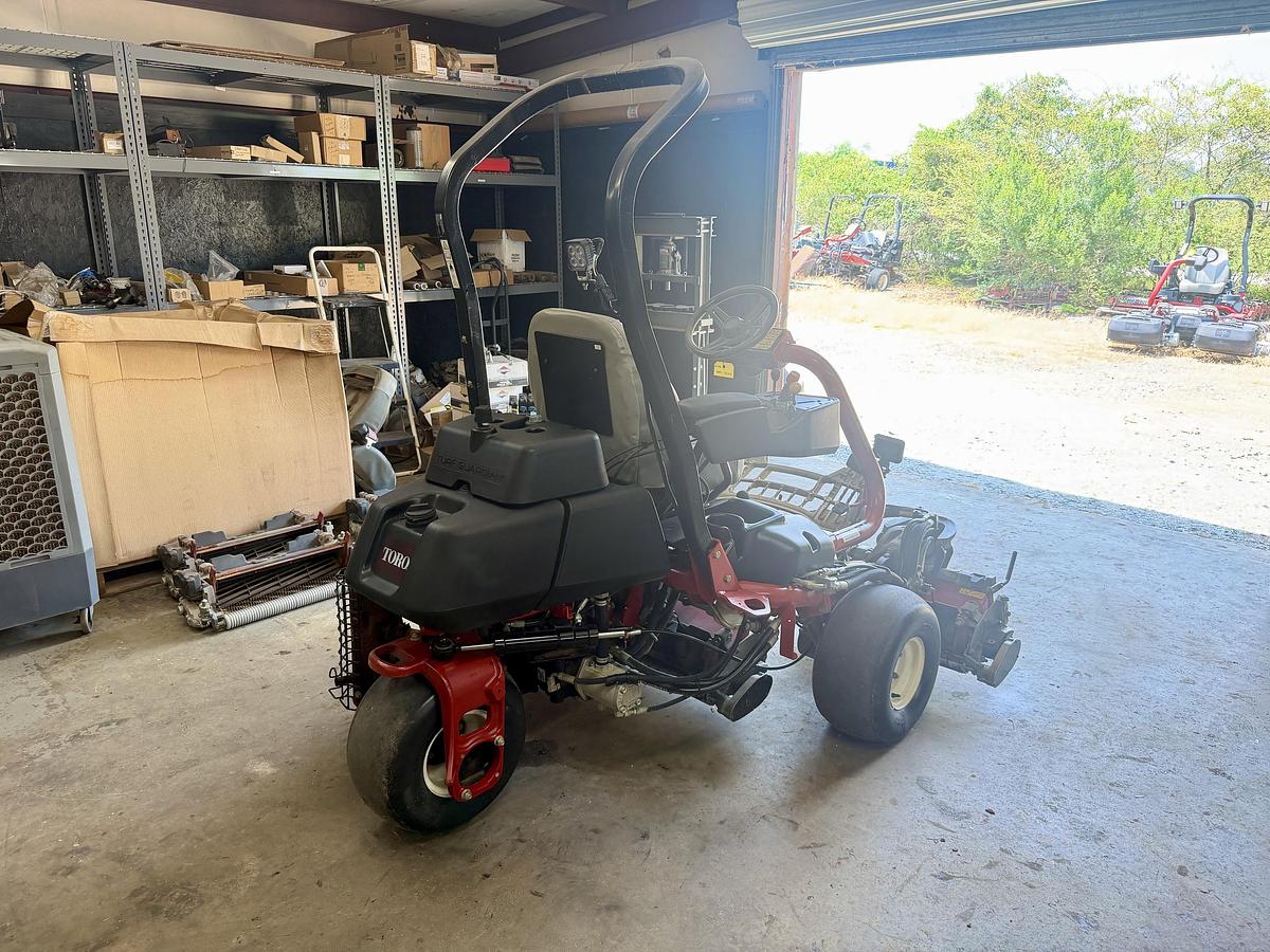 Used 2013 Toro Greensmaster 3300 Triflex
