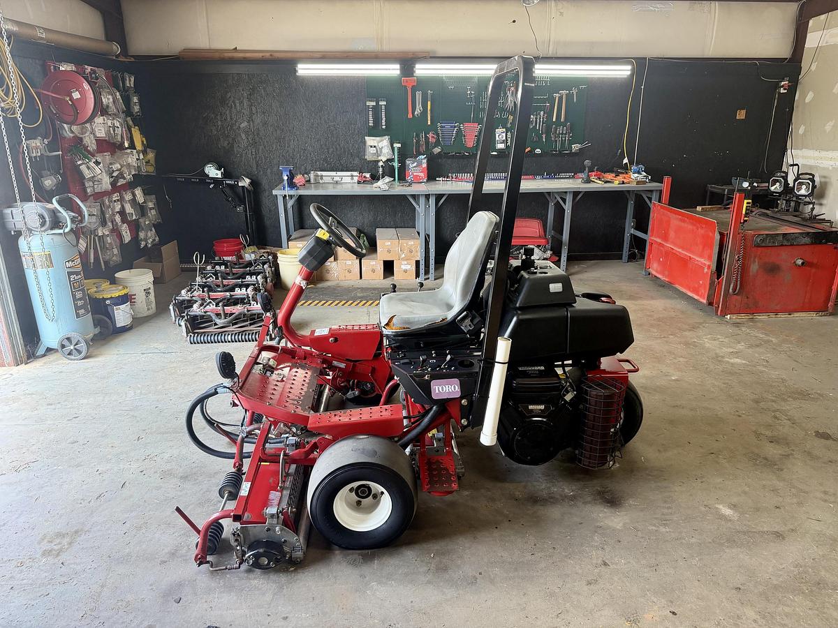 Used 2012 Toro Greensmaster 3150-Q