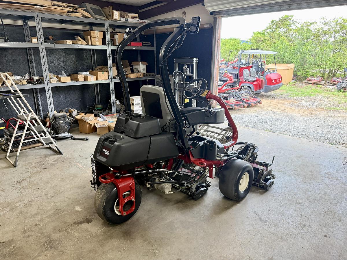 Used 2016 Toro Greensmaster 3300 Triflex