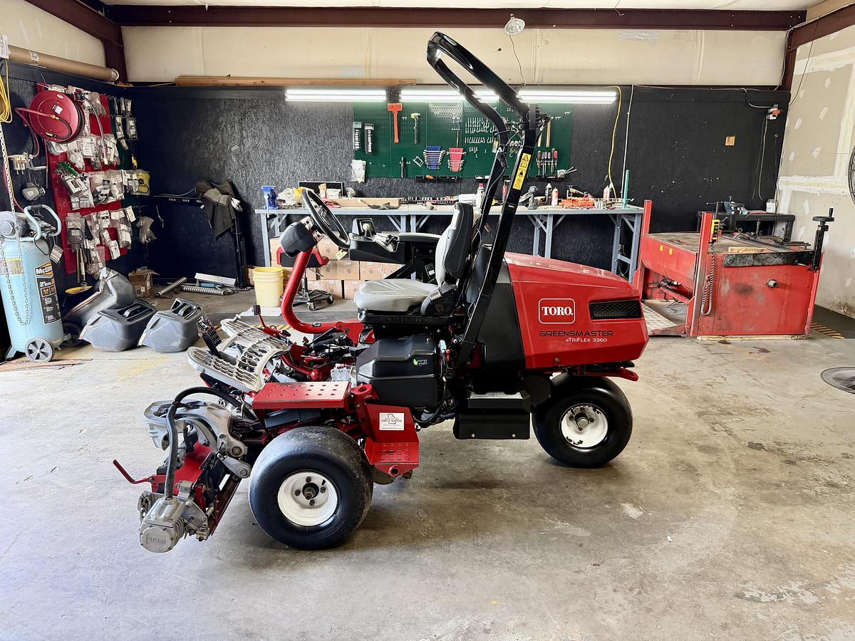 Used 2021 Toro Greensmaster eTriflex 3360