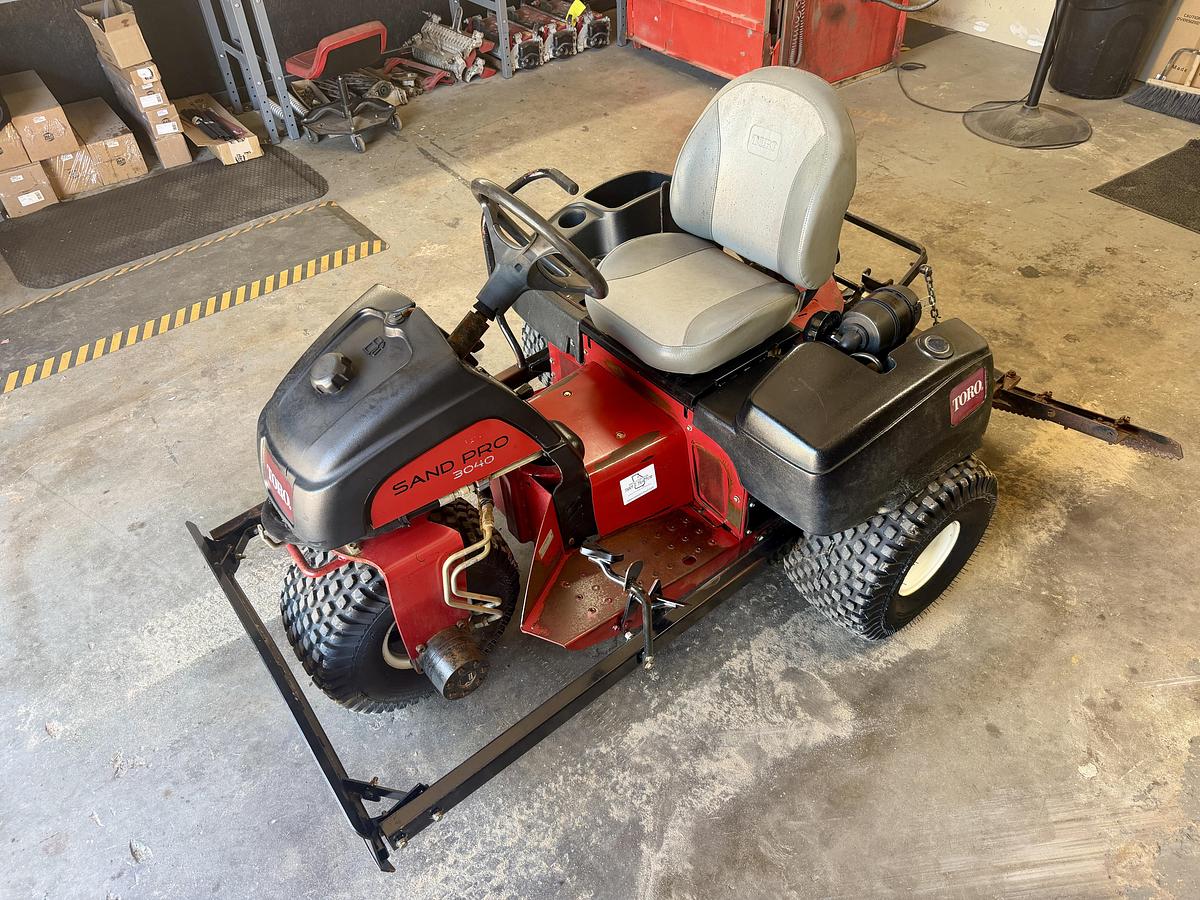 Used 2011 Toro Sandpro 3040