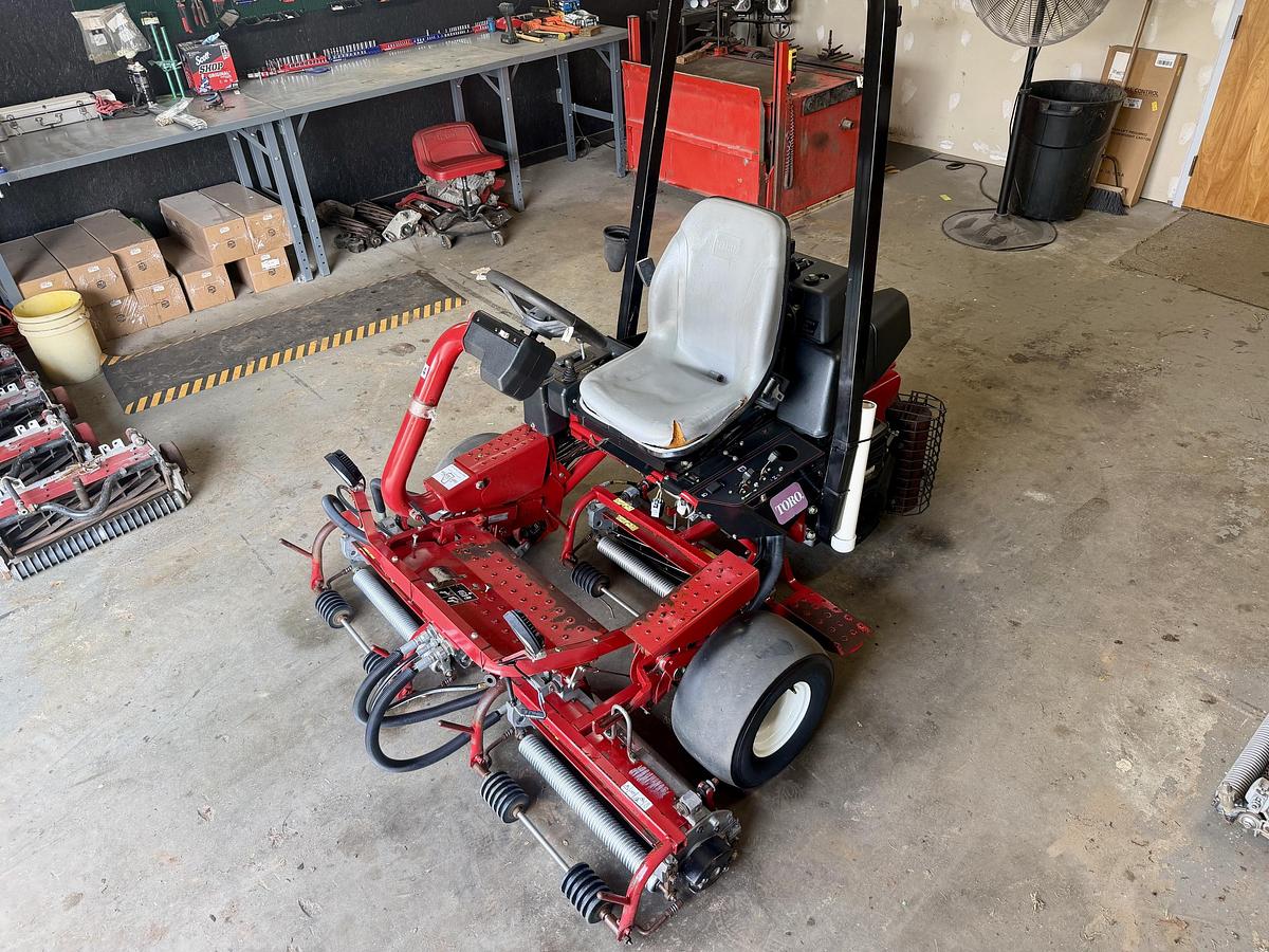 Used 2012 Toro Greensmaster 3150-Q