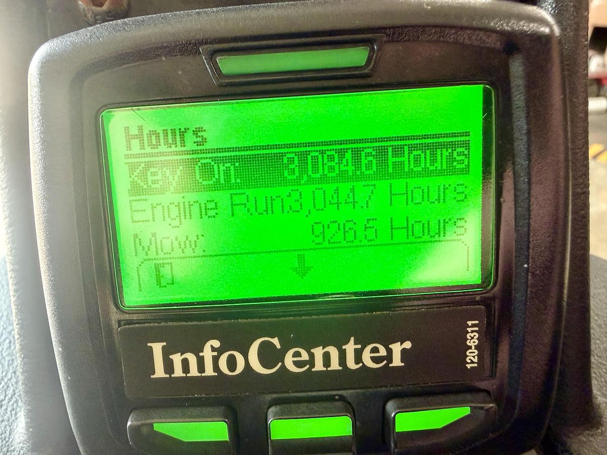 Used 2021 Toro Greensmaster eTriflex 3360