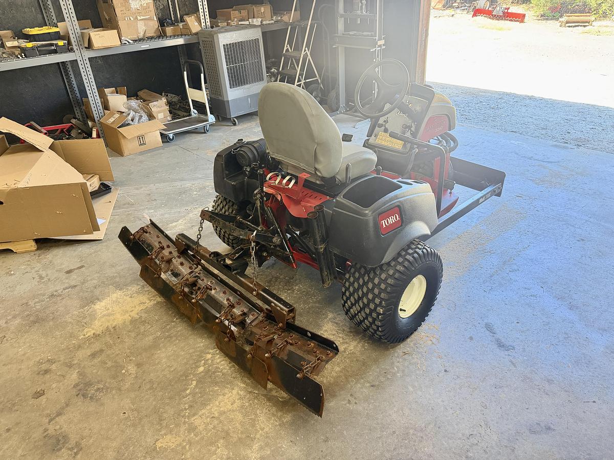 Used 2011 Toro Sandpro 3040
