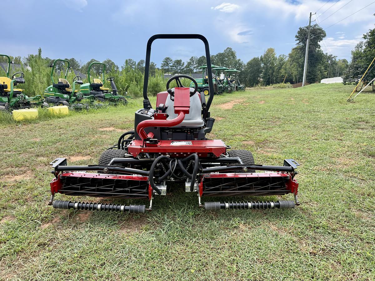 Used 2010 Toro Reelmaster 3100-D