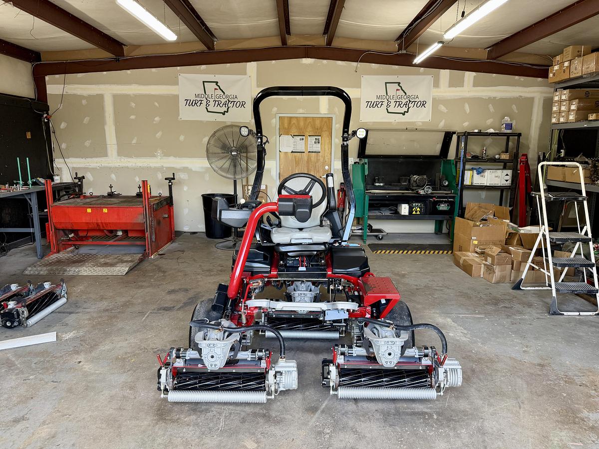 Used 2021 Toro Greensmaster eTriflex 3360