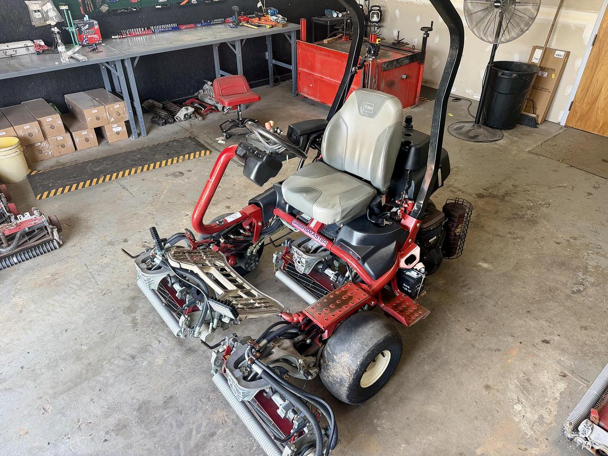 Used 2013 Toro Greensmaster 3300 Triflex