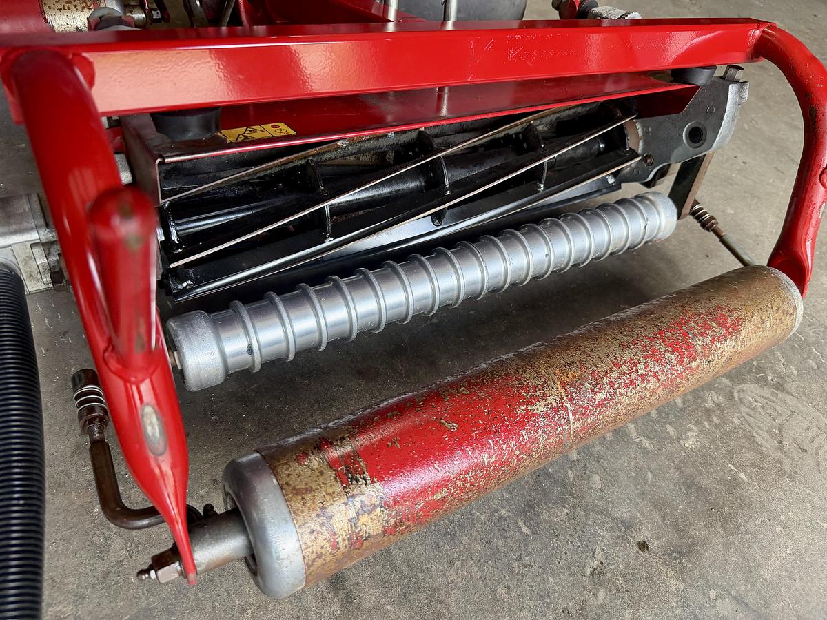 Used 2016 Toro Greensmaster 3150-Q