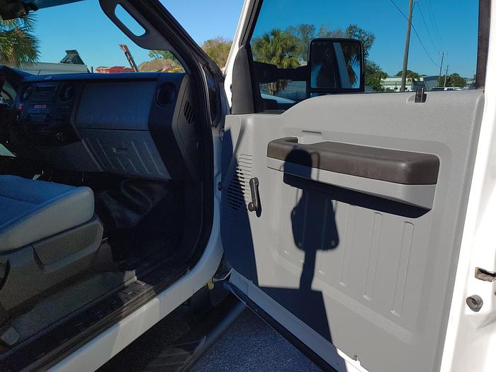 Used Altec AT40-MH 45ft Bucket Boom on 2016 Ford F550 4x4 Reg Cab Utility Truck - 05890