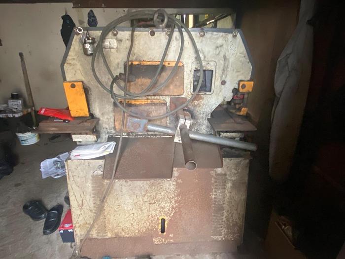 Used 2007 Sahinler HKM 60 Single Phase Ironworker