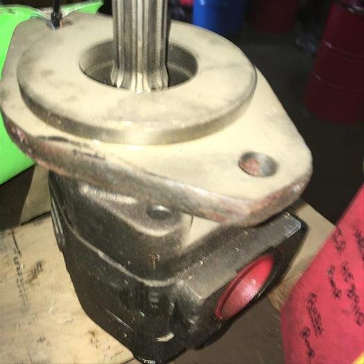 Used 0 Parker K125803 SINGLE STAGE GEAR PUMP - 308-9111-041