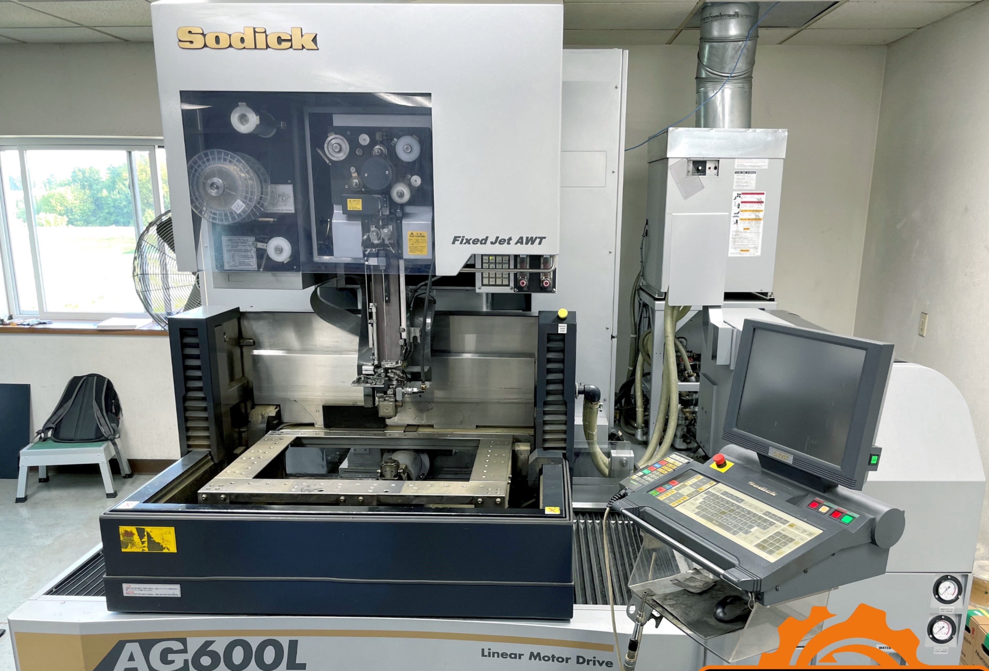 Used Sold 2012 Sodick AQ600L Wire EDM w/LCut Wire Chopper 24" x 16" x