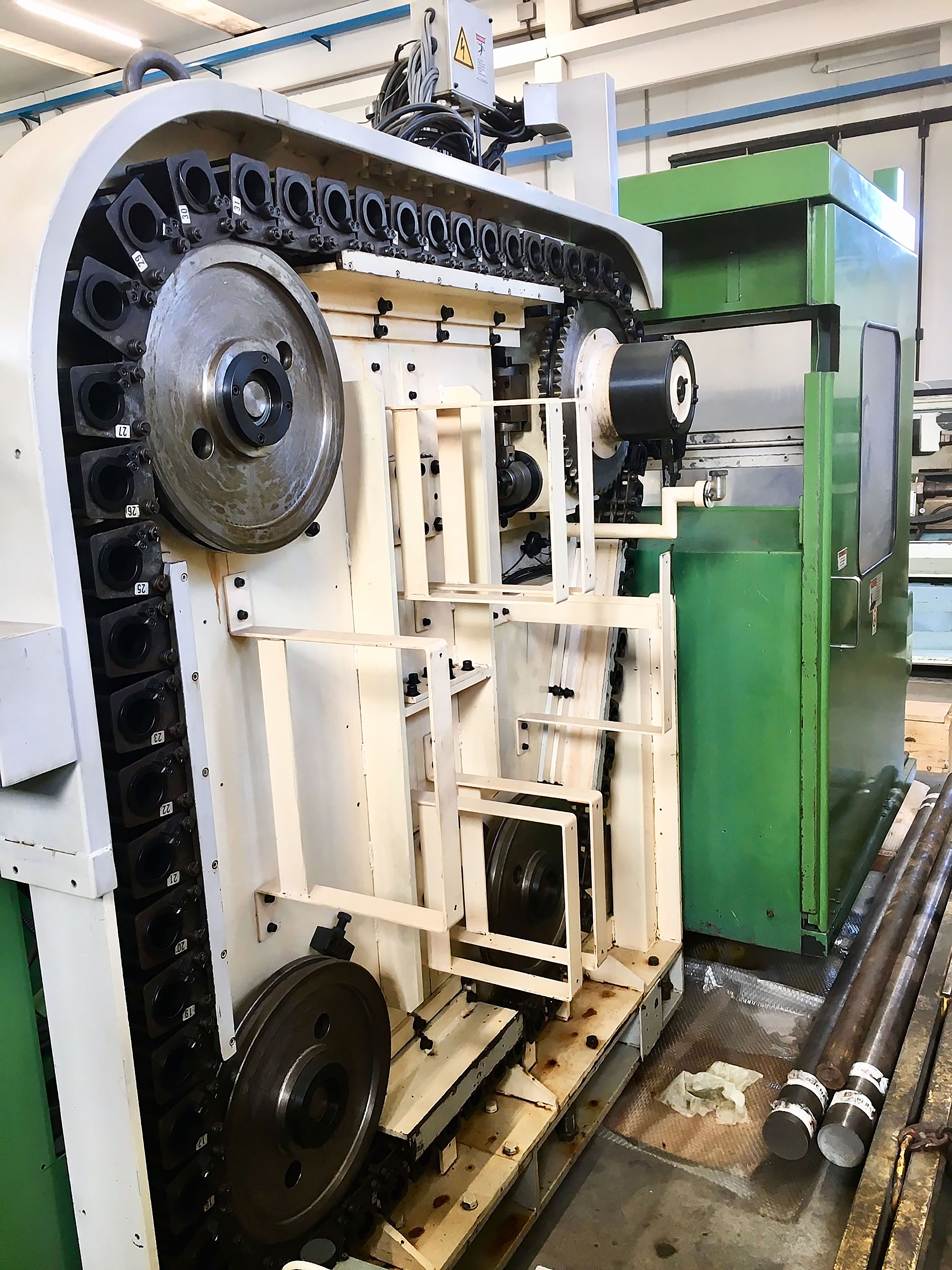 Used Mazak Microcenter H12n - CNC Machining Center - 1988