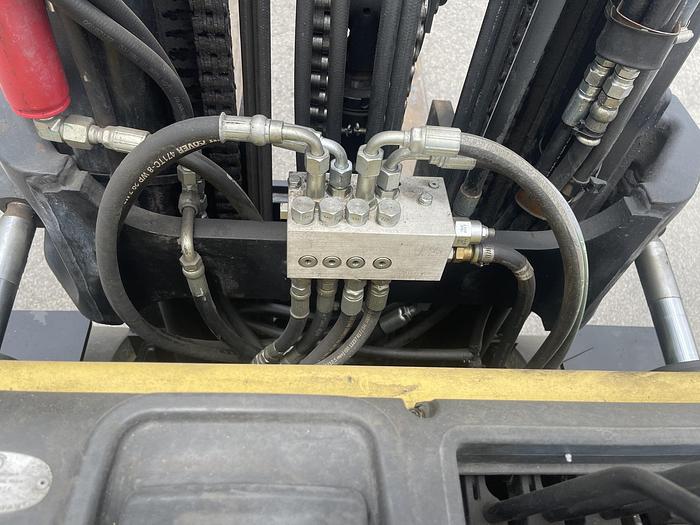 Used 13,500 POUND HYSTER MDL S135FT FORKLIFT ROLL CLAMP COMPATIBLE-SALE PENDING