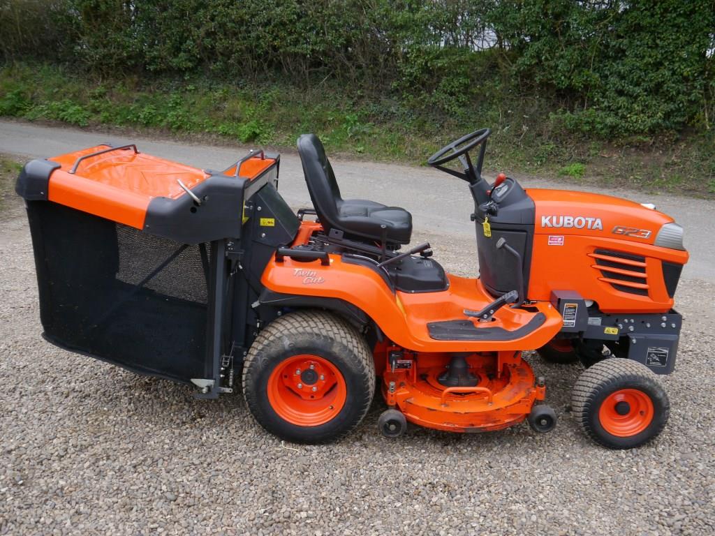 Used 2012 Kubota G23 Ride On Mower