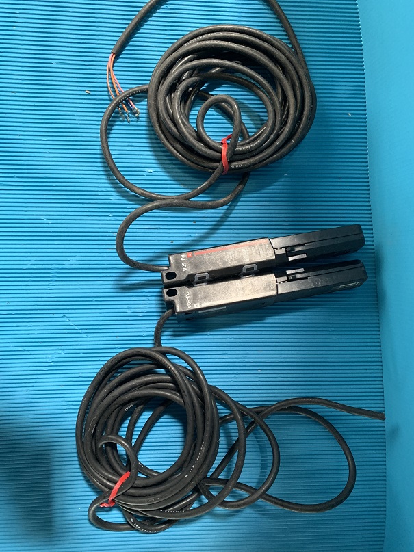 Used Keyence Area Sensor PJ-50A