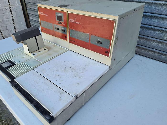 Used Miles Scientific Tissue-Tek Dispensing Console and Thermal Console