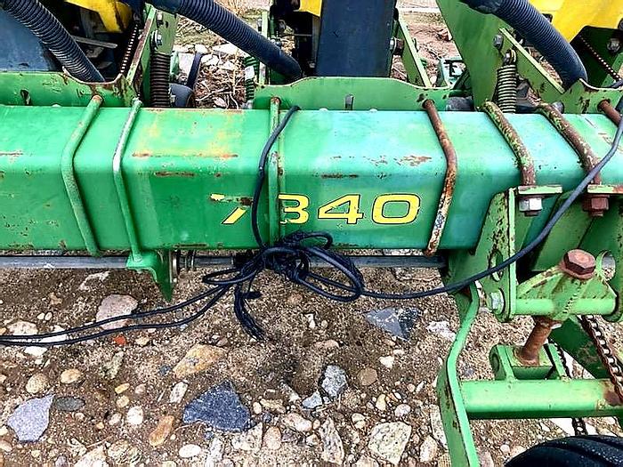 Used 12R22 John Deere 7340 Planter