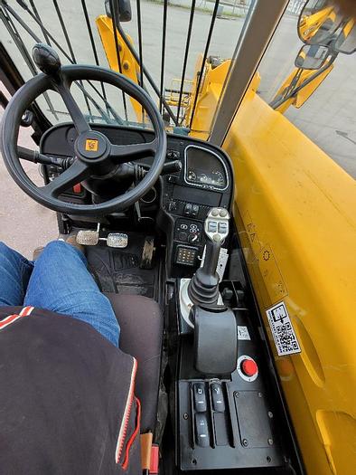 Used 2019 JCB 540-200