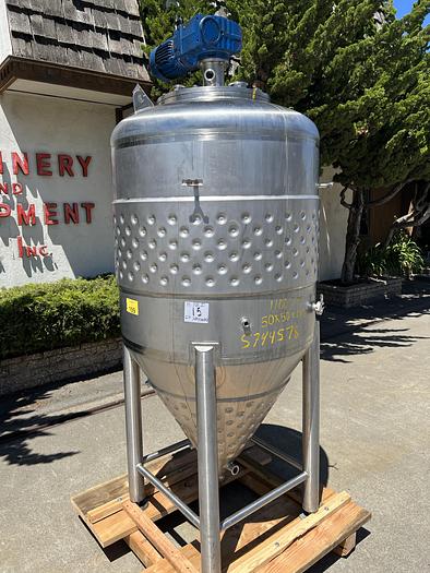 Used Tank, 132 Gallon, 500 Liter, S/St, Jkt, Agit, Cone Bottom #S744578