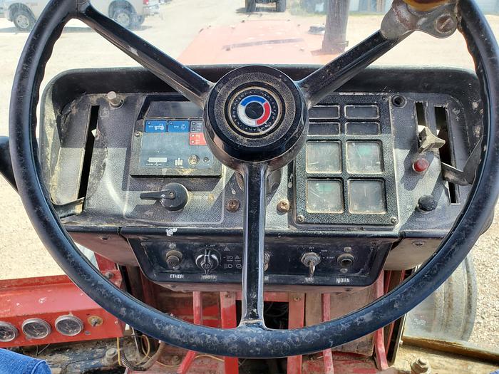 Used ** Auction ** 1978 International 1486 Tractor