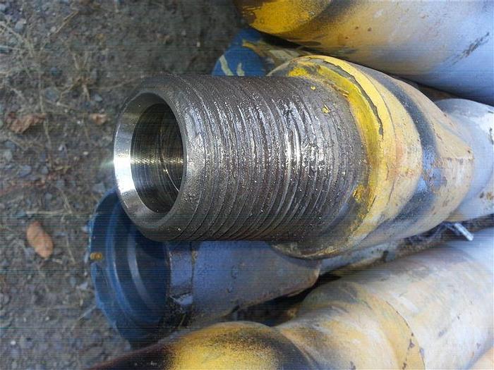 Used T4 Drill Pipe (4-1/2" OD X 25' X 3-1/2" Api Reg)