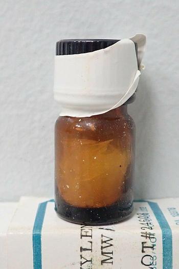 Used Polysciences 17171 Poly(ethylene glycol) 1/g ~ 80% Full