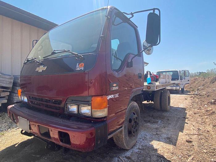 Used 2002 CHEVROLET W3500