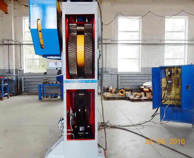 Used 400 tons Press Knuckle Joint Coining Barnaul KB8336