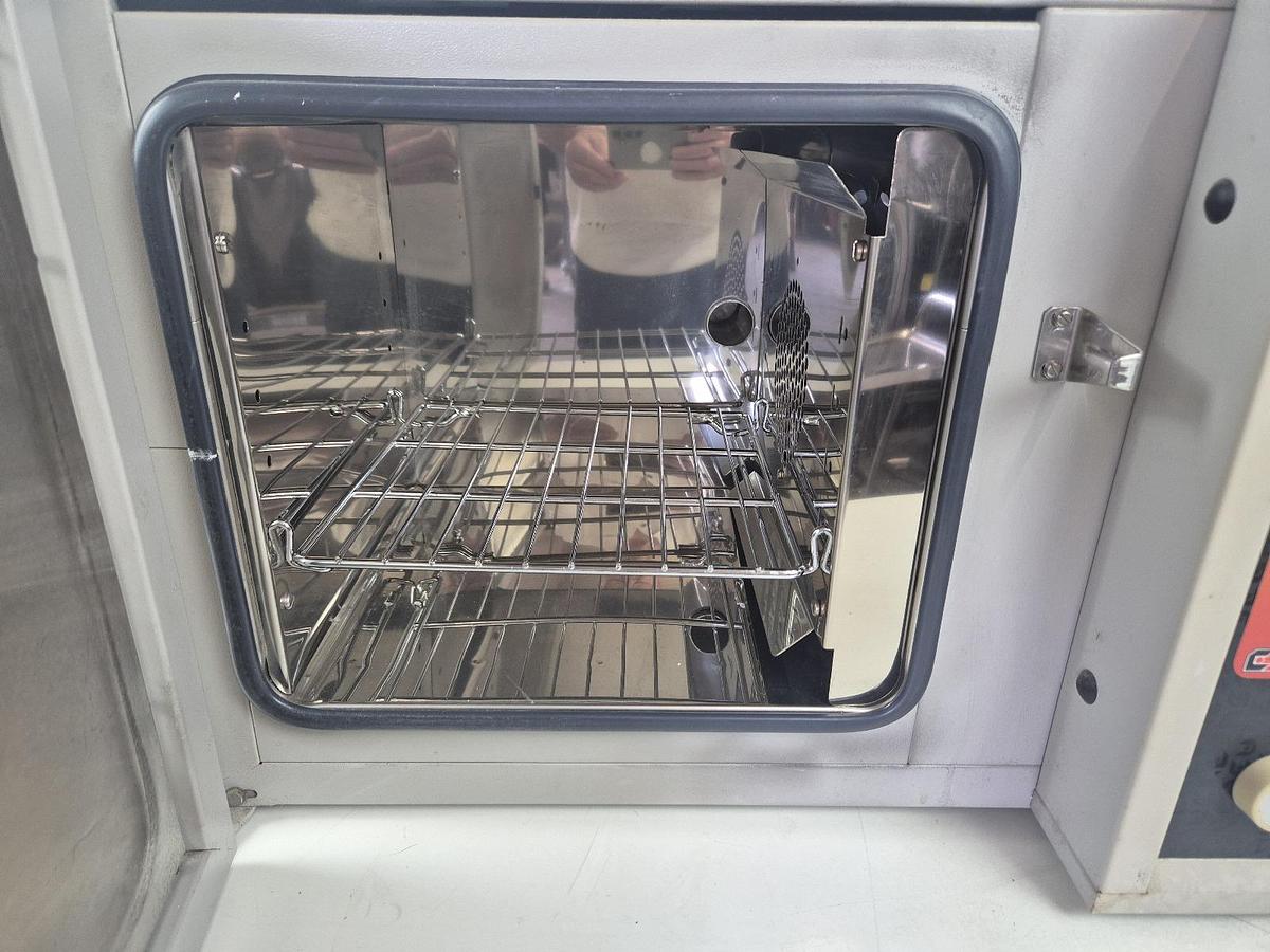 Used Carbolite PF30 Oven