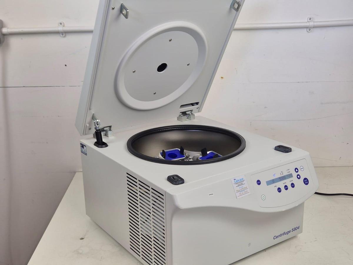 Used Eppendorf 5804 benchtop centrifuge