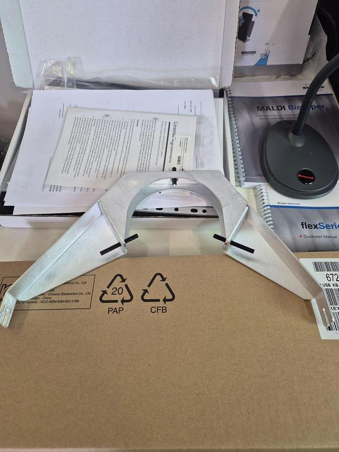 Used Bruker microflex spectrometer mass