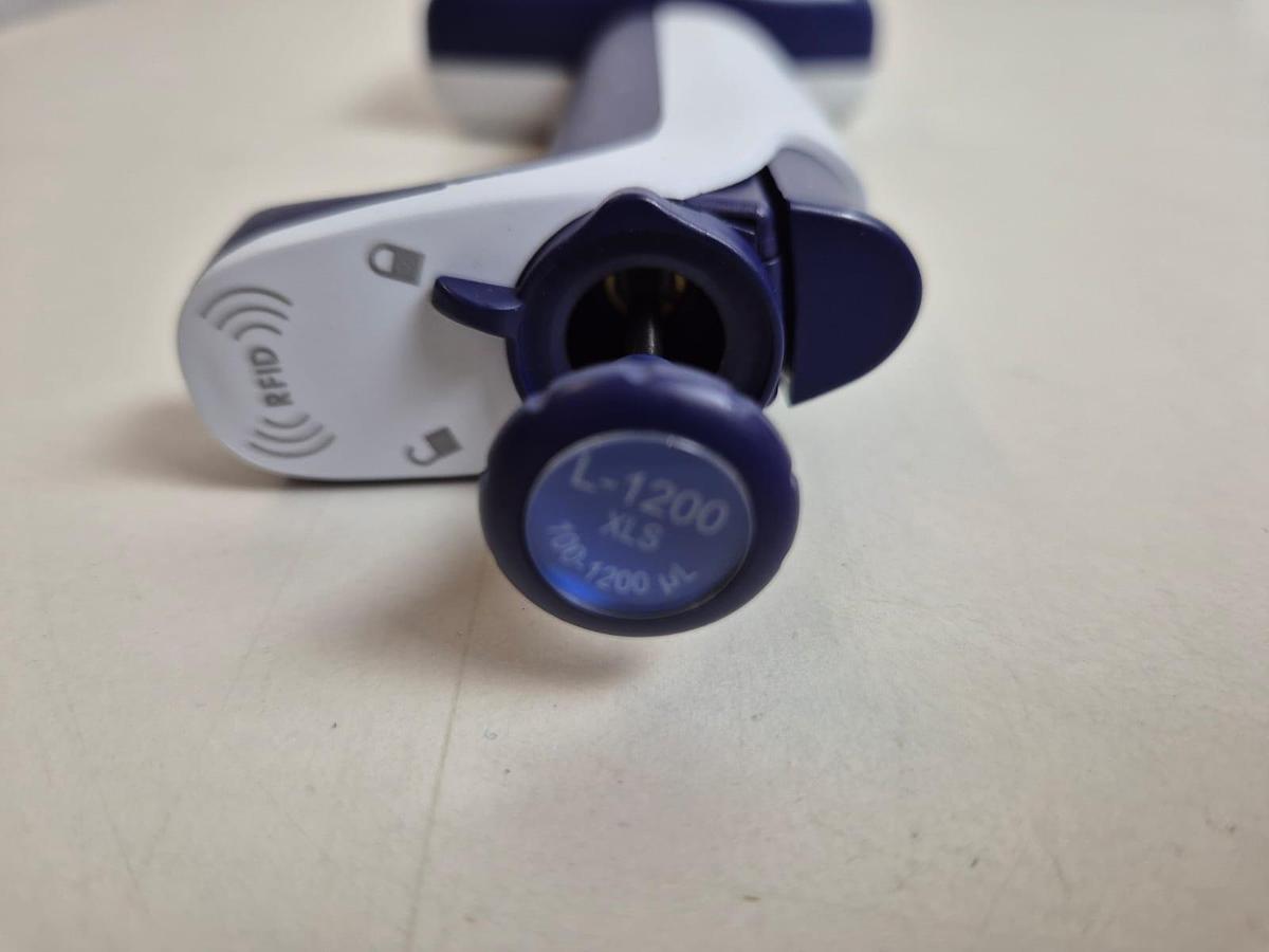 Used RAININ Pipet-Lite XLS 1200 8 Chanel Pipeter