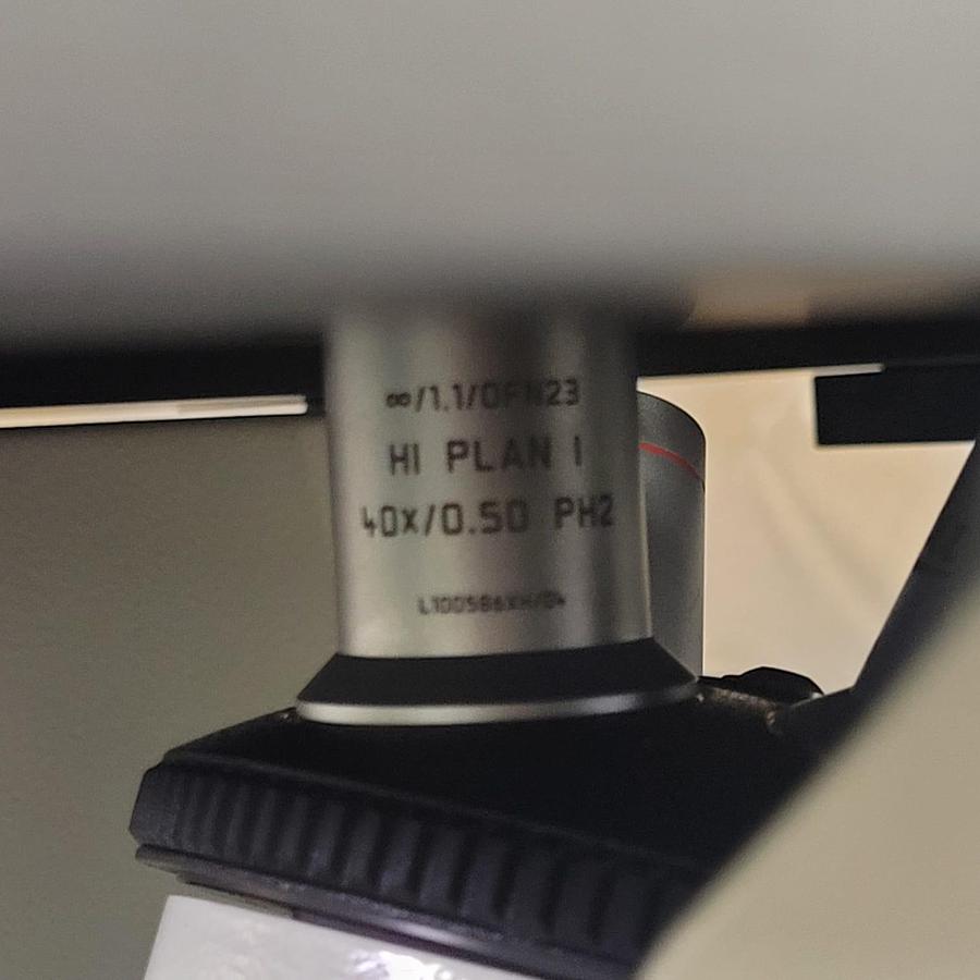 Used Leica DMi1 Microscope