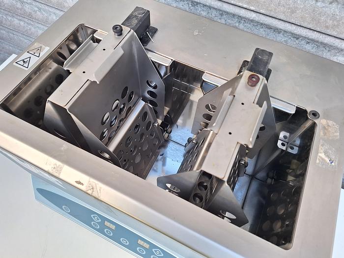 Used Helmer QuickThaw DH4 Plasma Thawing System