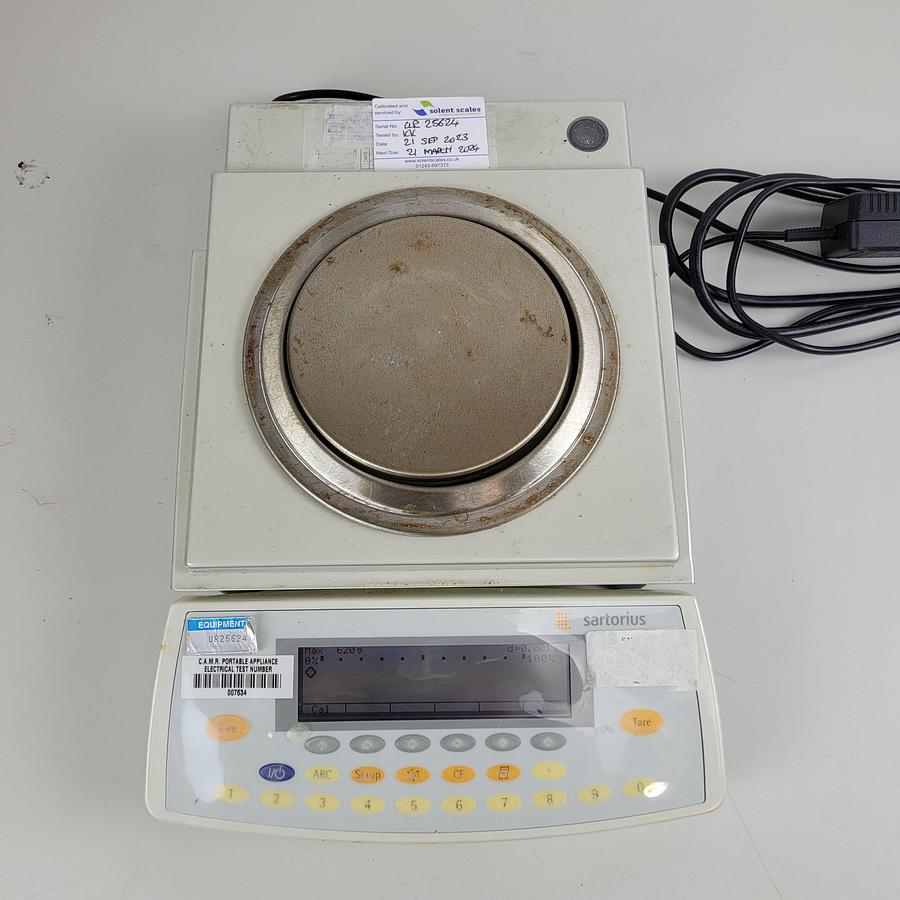 Used Sartorius LA620S balance