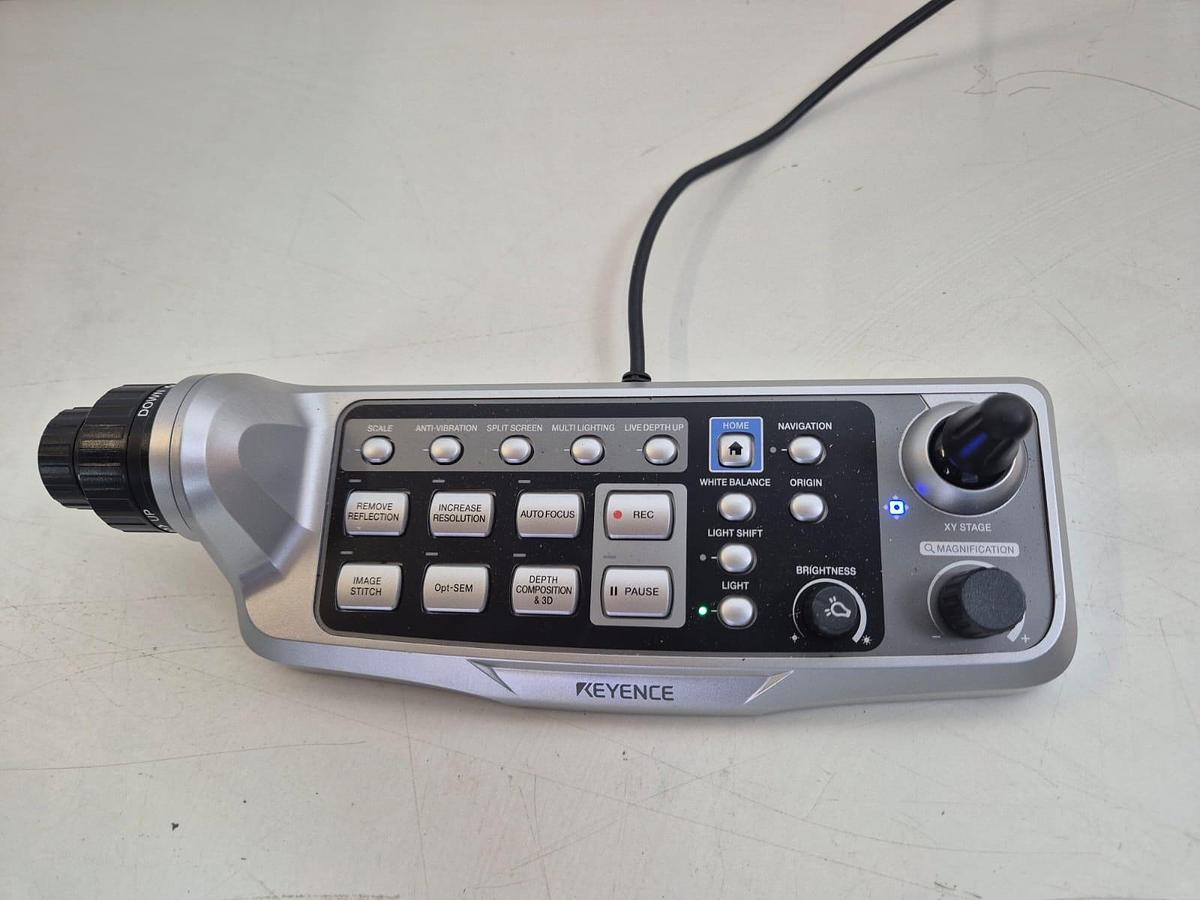 Used Keyence VHX‑700 digital microscope system