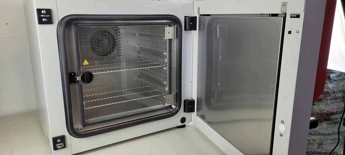 Used Binder KT53 Incubator
