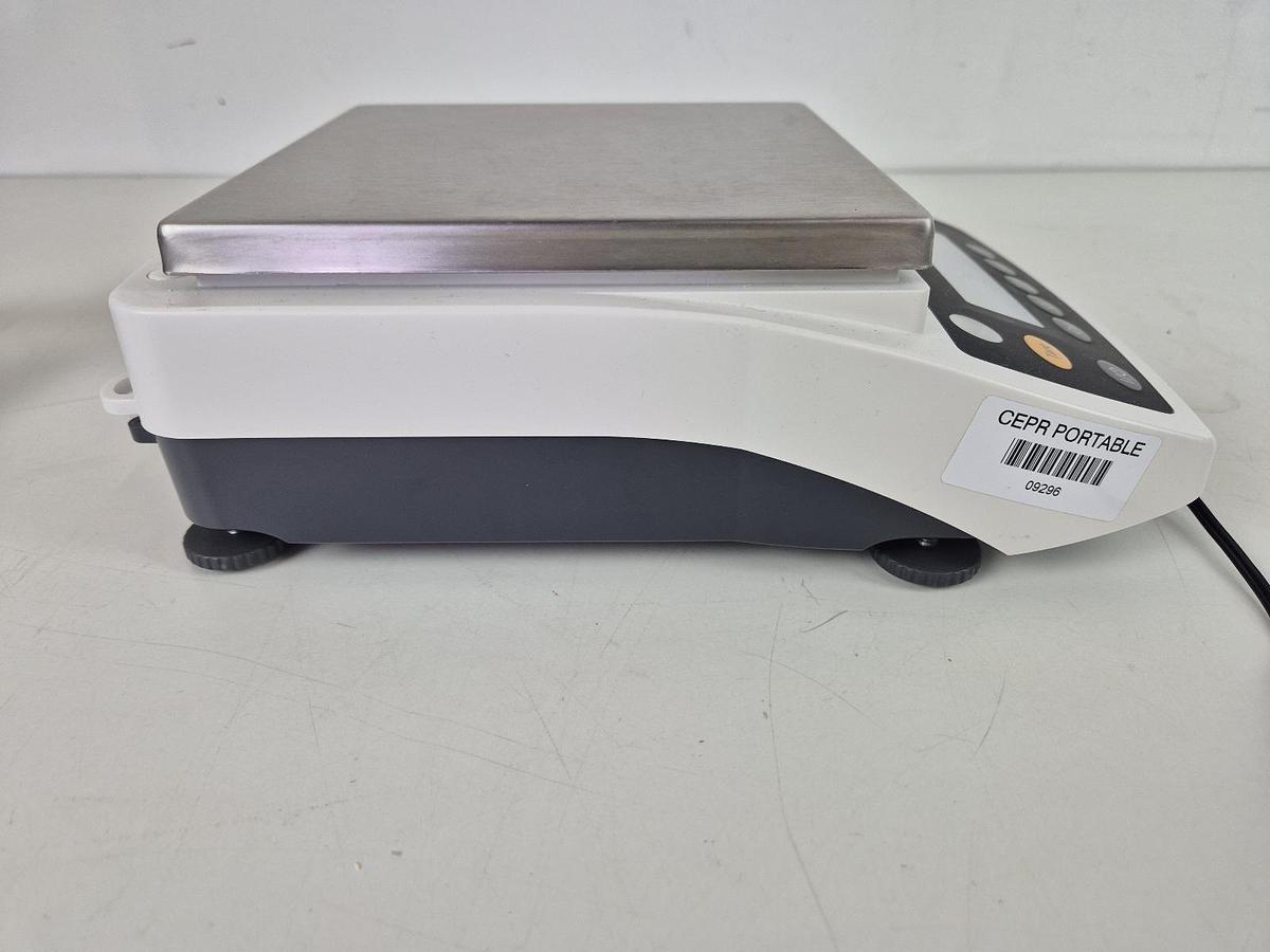 Used Sartorius Tare ENTRIS2202-1S Balance
