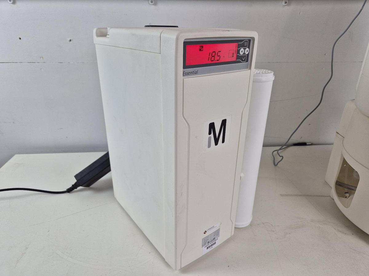 Used Millipore Sigma RioS Essential 24 Water Purification Tank