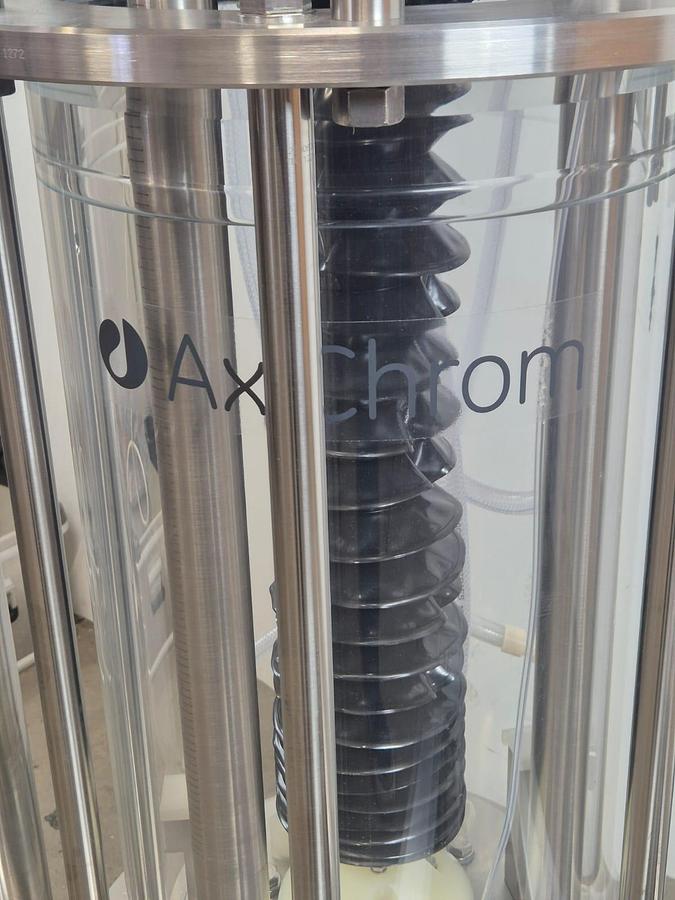 Used AxiChrom 300/300 Chromotography Column