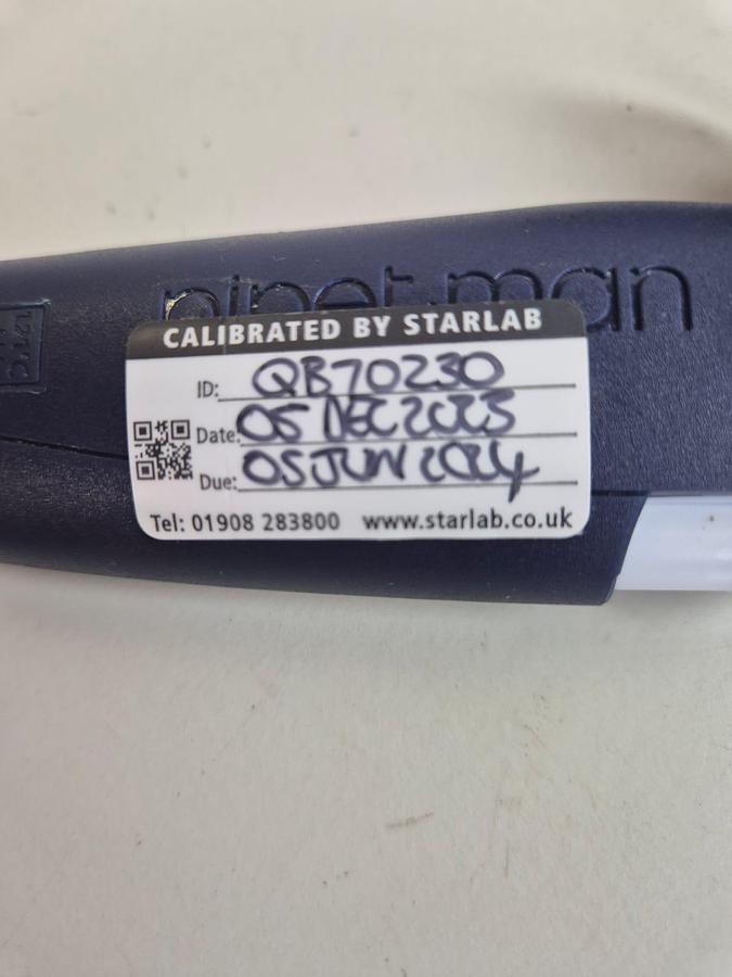 Used Pipetman Gilson ul p20 2-20 Pipette. Colour code light yelllow