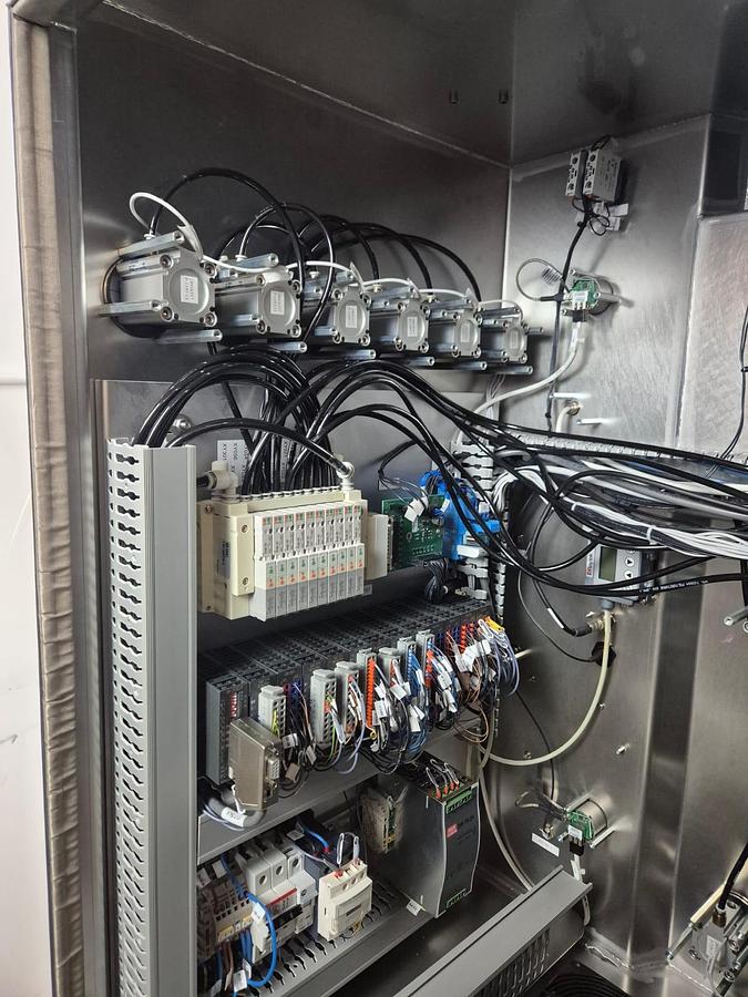 Used ÄKTA ready™ Chromatography System